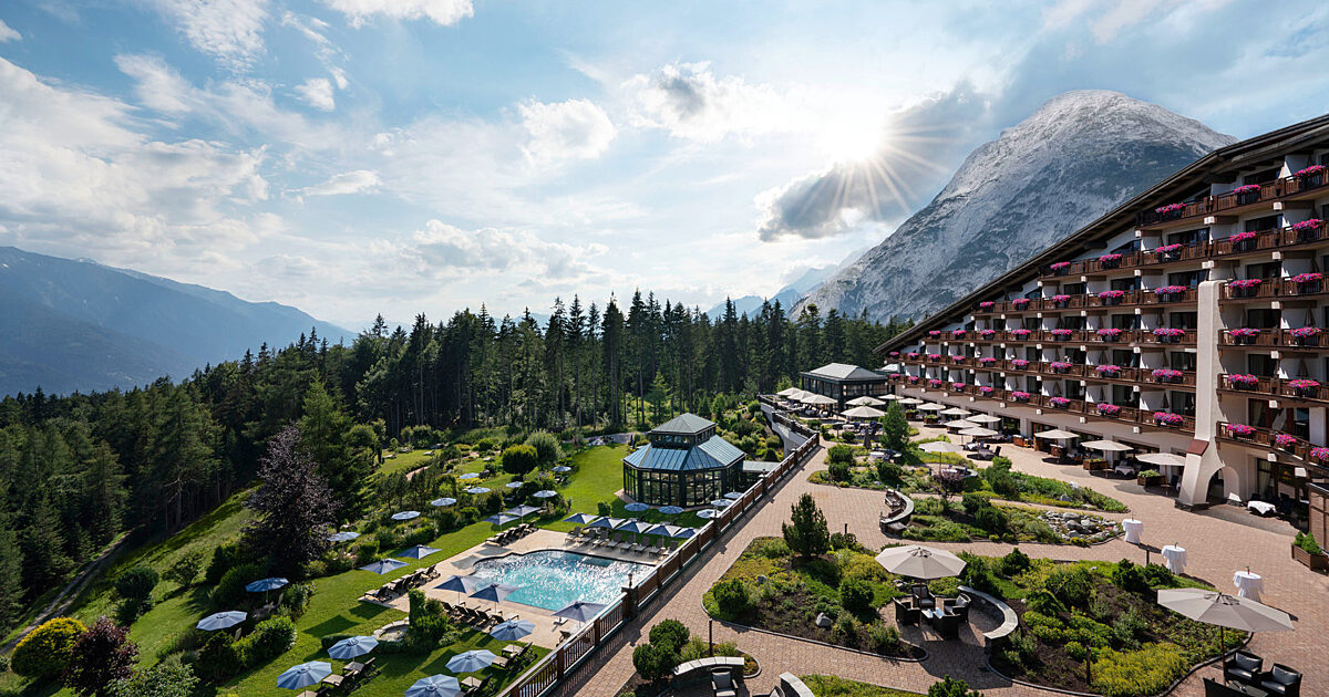 einen Aufenthalt im 5 ‑Sterne-Superior-Interalpen-Hotel Tyrol in Tirol