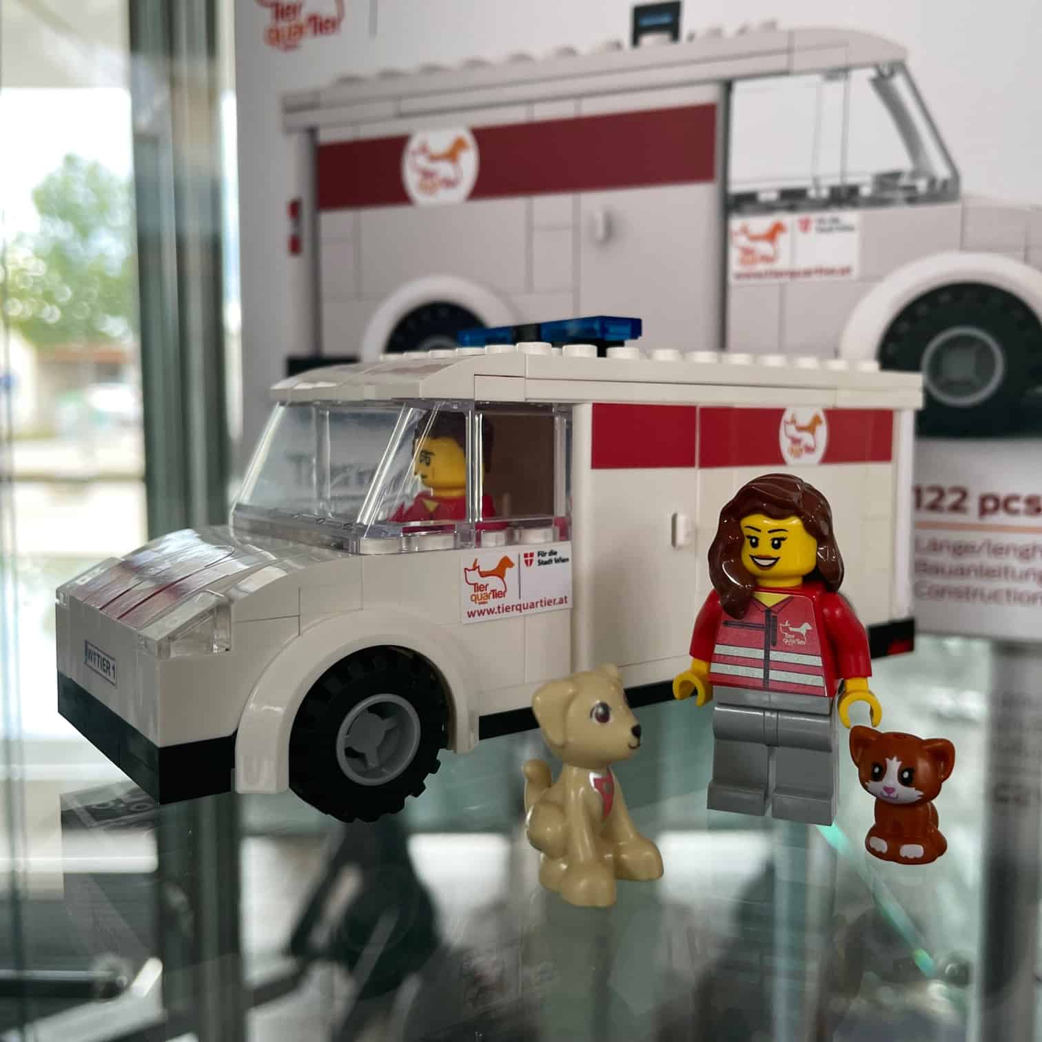 LEGO Tierrettungsauto