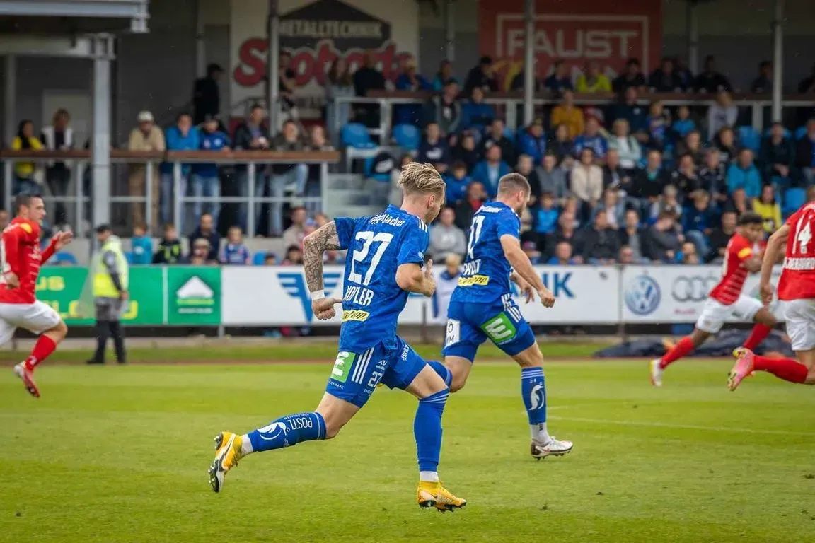 Plätze auf der Antenne Steiermark Fanbank